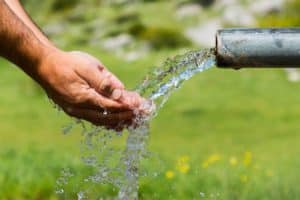 Brasil precisa dobrar investimentos para universalizar acesso a água potável até 2033