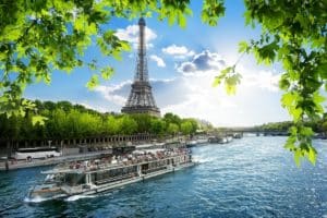 Como Paris vai permitir volta de banhistas ao rio Sena após 100 anos