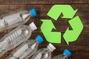 Cientistas transformam resíduos plásticos em grafeno e hidrogênio; descoberta promete revolucionar a indústria de energia e reciclagem no mundo