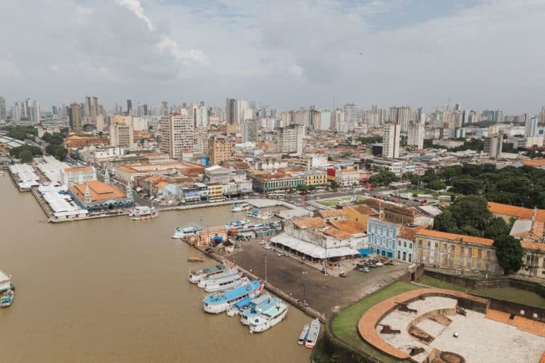 Políticas climáticas para um mundo de baixo carbono América Latina é polo de ações positivas