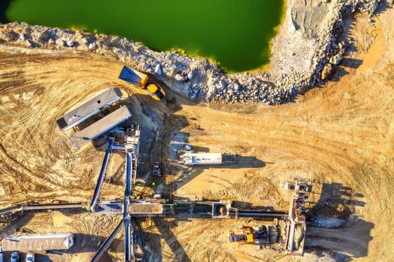 Mineração usa quase 600 bilhões de litros de água por ano sem indicar fonte