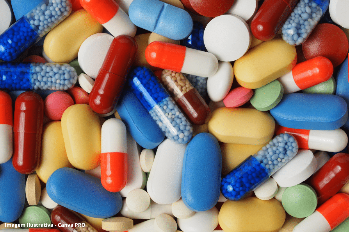 Quase 30% dos antibióticos consumidos por humanos viram poluentes de rios, indica estudo