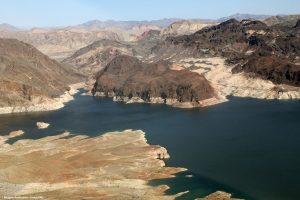 Seca e mudanças climáticas fazem 2 dos maiores reservatórios de água dos EUA atingirem o nível mais baixo da história